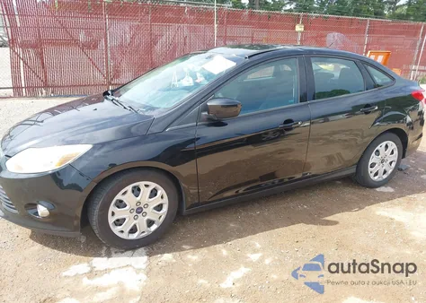 2012 Ford Focus Se z USA, uszkodzony, nr VIN 1FAHP3F25CL422427